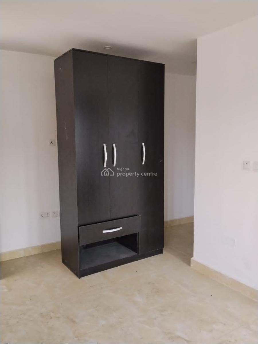 Four Bedroom Terrace, Lekki Phase 1, Lekki, Lagos, Terraced Duplex for Rent