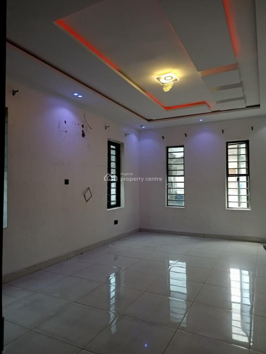 Very Big Parlour Space with Separate Kitchen, Canal West Estate, Osapa, Lekki, Lagos, Flat / Apartment for Rent