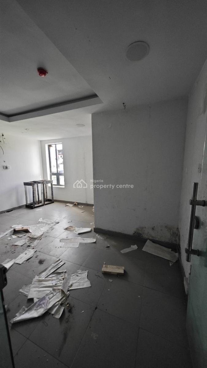 25 Sqm Office Space in a Mall, Lekki Right, Lekki Phase 1, Lekki, Lagos, Office Space for Rent