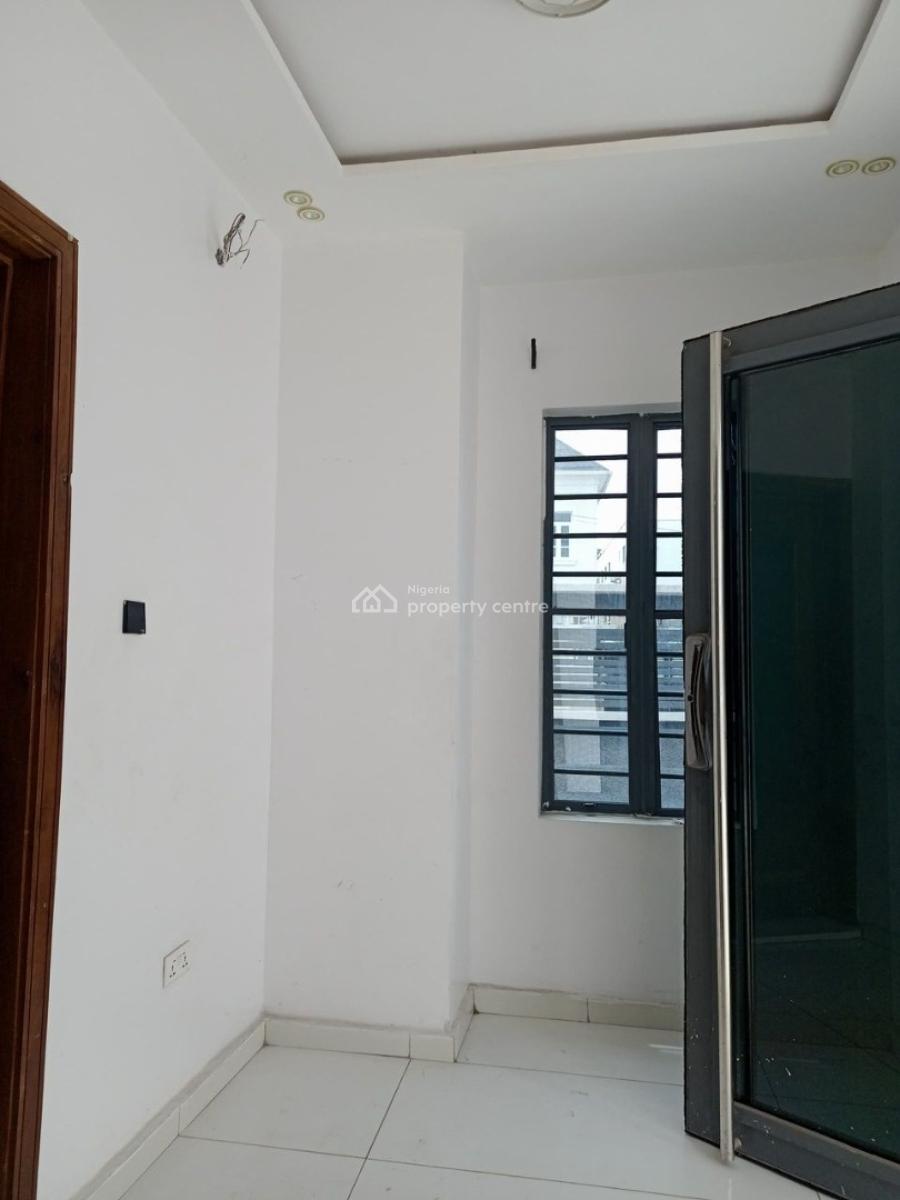 Spacious Mini Flat with Separate Kitchen in Canal West Estate, Canal West Estate, Osapa London, Osapa, Lekki, Lagos, Flat / Apartment for Rent