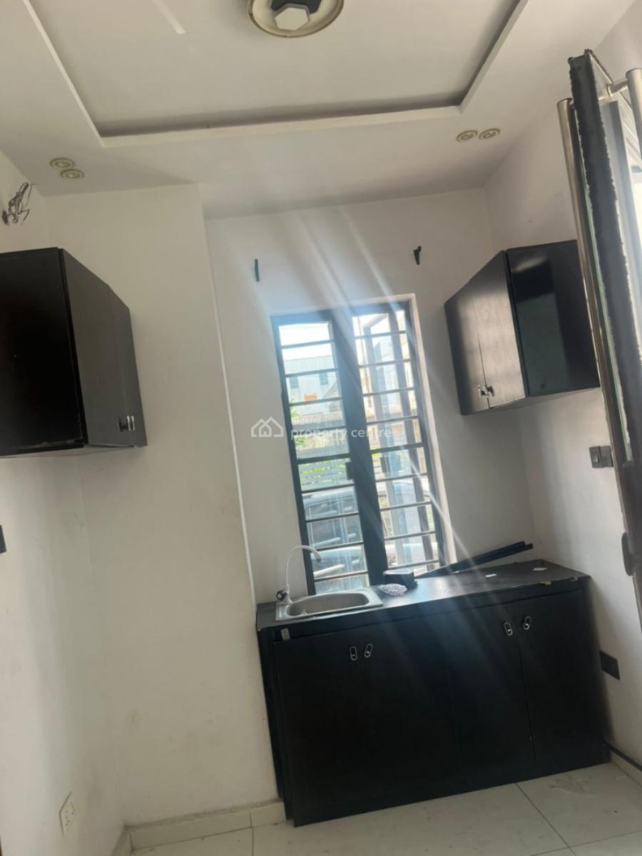 Spacious Studio Apartment with Separate Kitchen in Canal West Estate, Canal West Estate, Osapa, Lekki, Lagos, Flat / Apartment for Rent