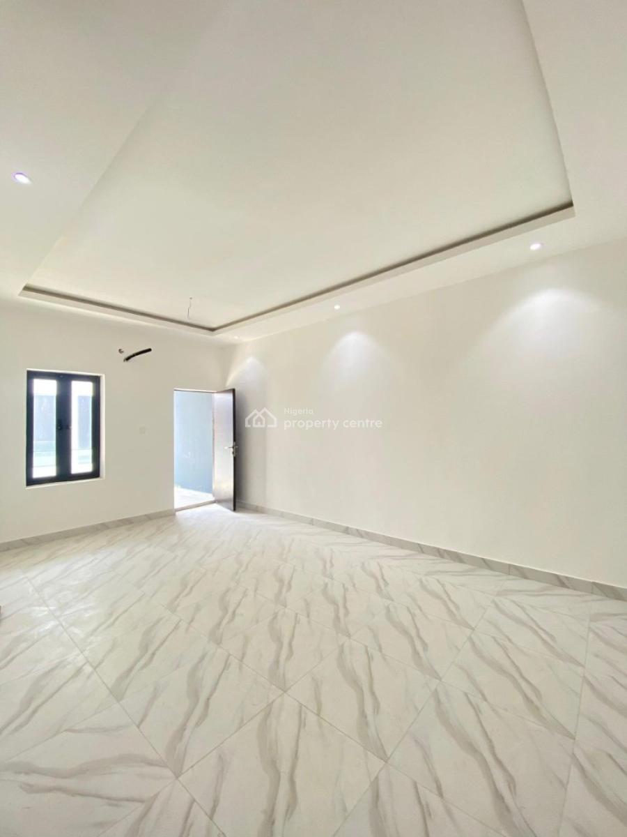 an Excellent 4 Bedroom Terrace Duplex in a Secured Estate, Ikota, Lekki, Lagos, Terraced Duplex for Sale