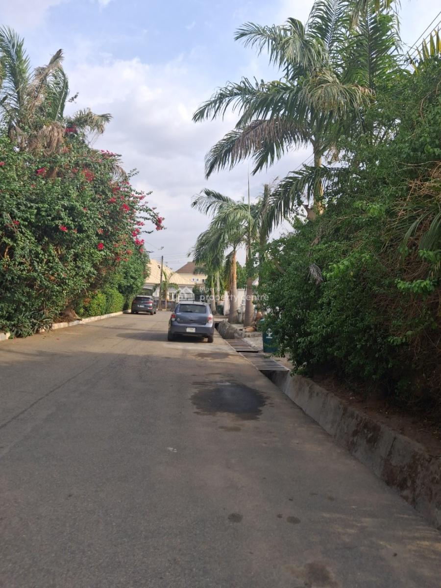 Furnished 3 Bedroom Fully Detached Bungalow with 1 Room Sit-out, Along Voice of Nigeria Road, Emmanuel Mbaka Boulevard, Airport Road, a, Lugbe District, Abuja, Detached Bungalow for Sale
