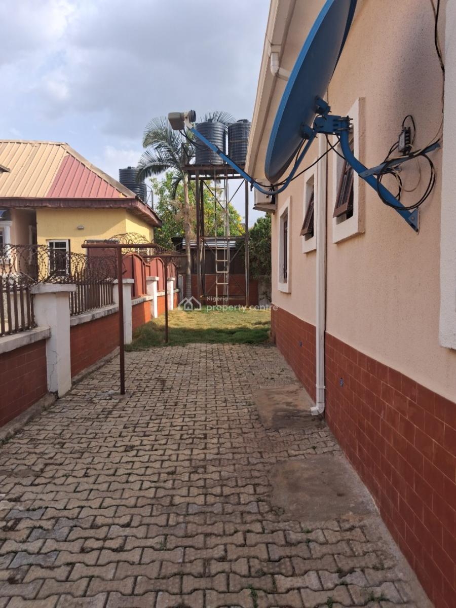Furnished 3 Bedroom Fully Detached Bungalow with 1 Room Sit-out, Along Voice of Nigeria Road, Emmanuel Mbaka Boulevard, Airport Road, a, Lugbe District, Abuja, Detached Bungalow for Sale