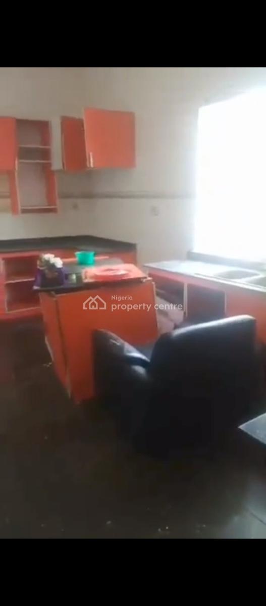 a Well Maintained 5 Bedroom with Bq, Lekki Phase 1, Lekki, Lagos, Office Space for Rent