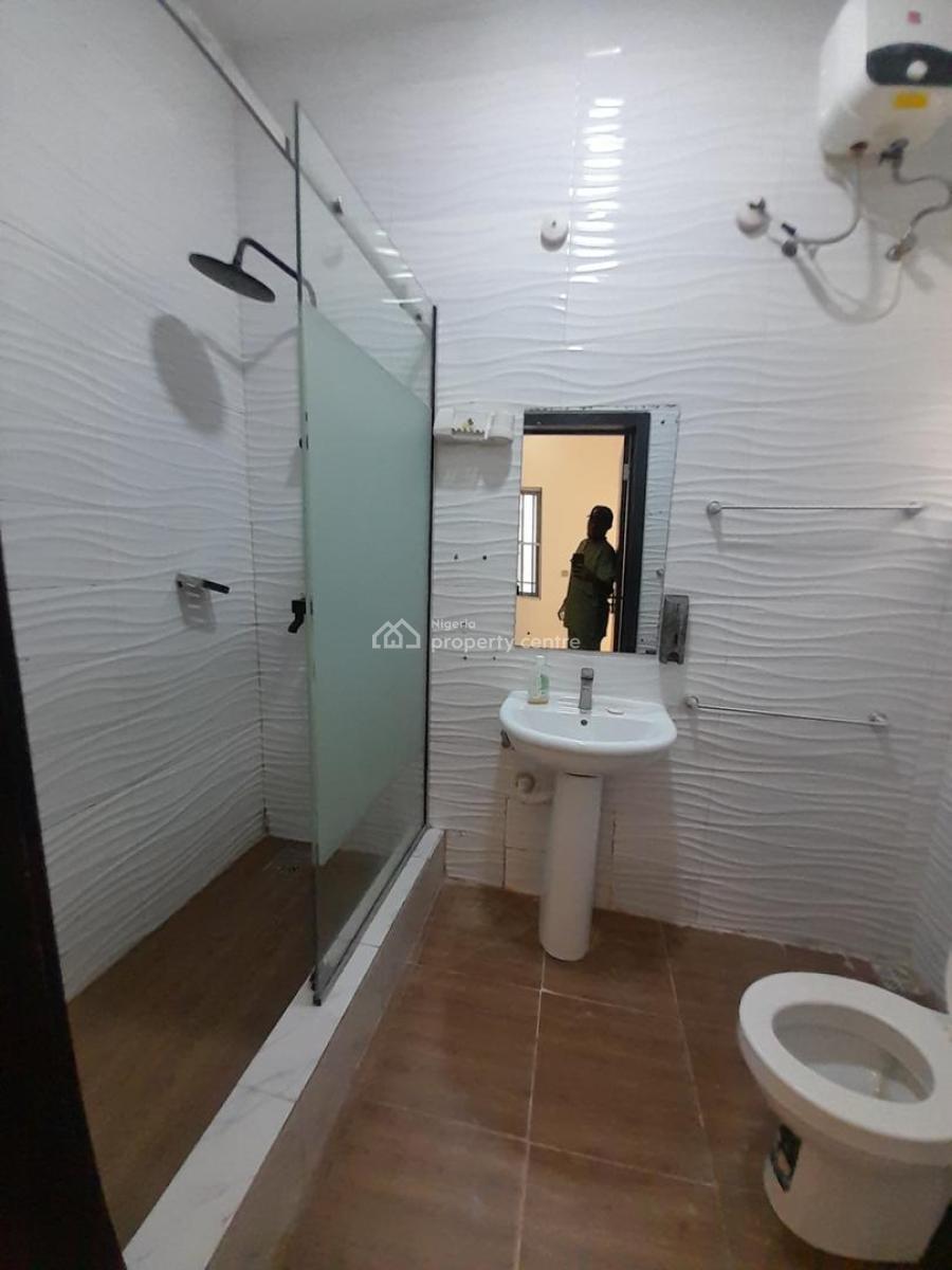 Luxury 4 Bedroom Semidetached with Bq with Excellent Facility, Chevron, Lekki, Lagos, Semi-detached Duplex for Rent