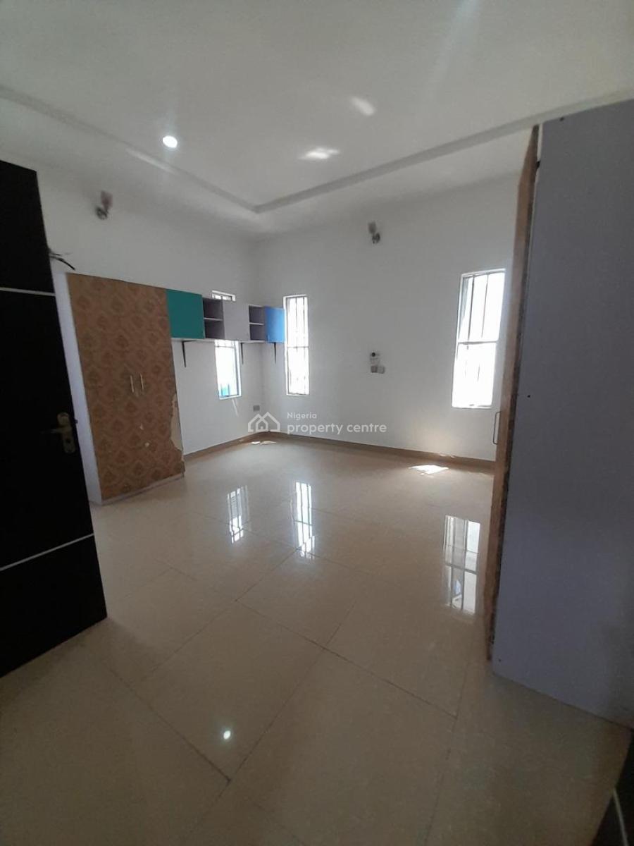 Luxury 4 Bedroom Semidetached with Bq with Excellent Facility, Chevron, Lekki, Lagos, Semi-detached Duplex for Rent
