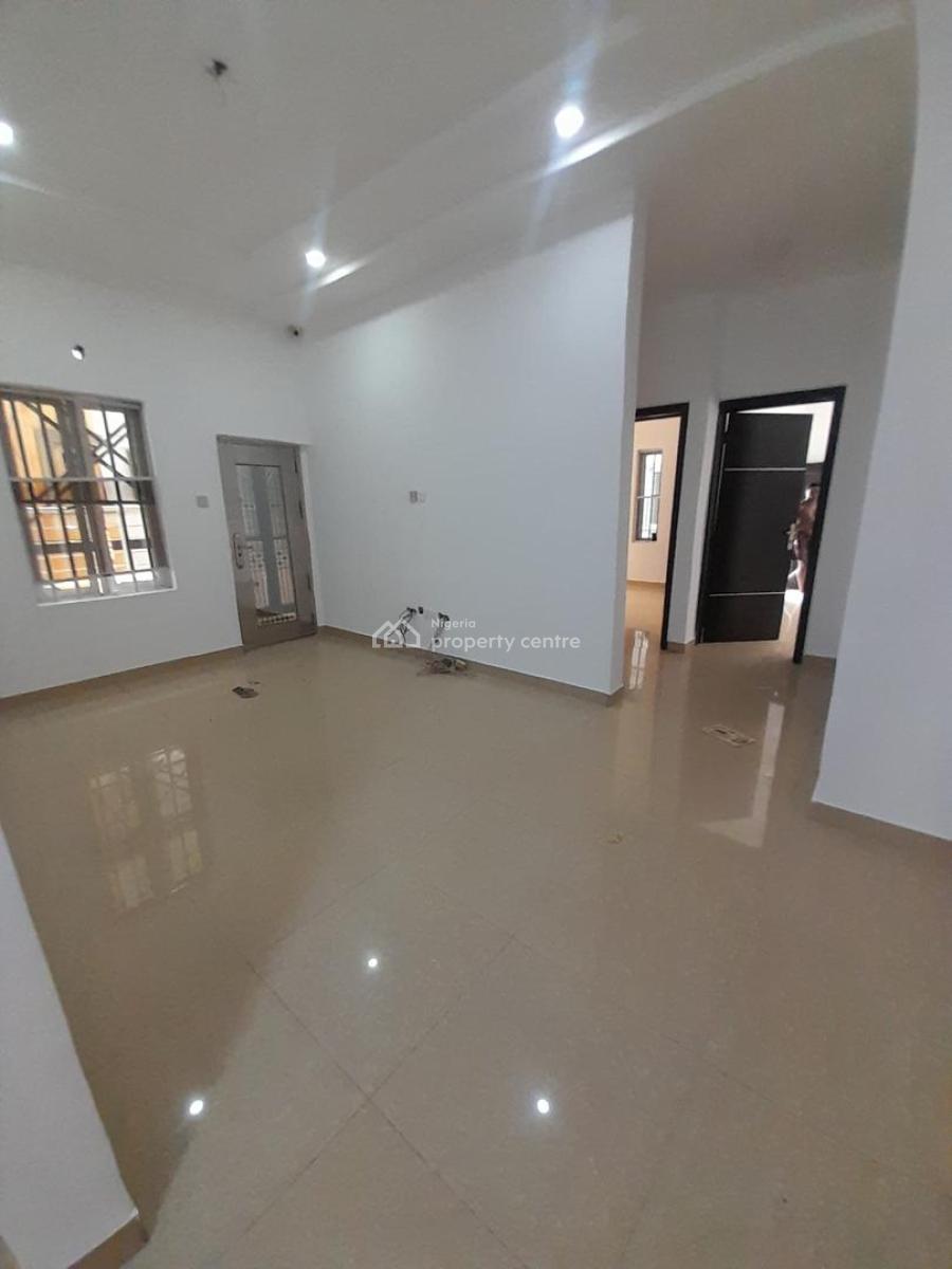 Luxury 4 Bedroom Semidetached with Bq with Excellent Facility, Chevron, Lekki, Lagos, Semi-detached Duplex for Rent