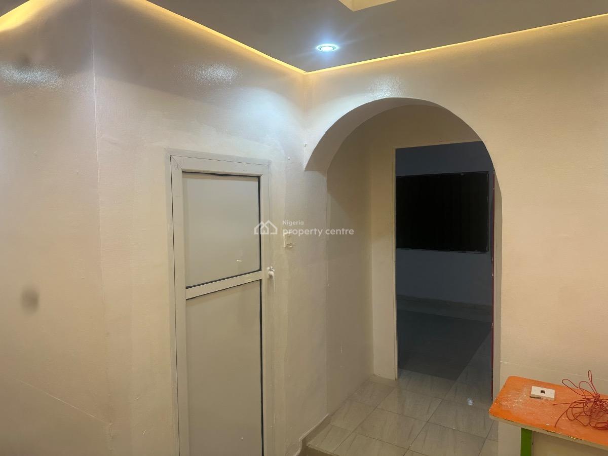 1 Standard Bedroom Apartment, Oniru Estate, Victoria Island (vi), Lagos, Mini Flat (room and Parlour) for Rent