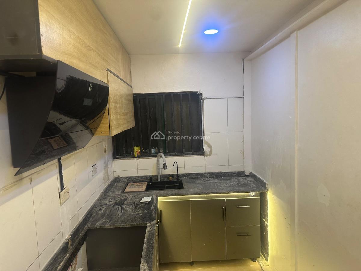 1 Standard Bedroom Apartment, Oniru Estate, Victoria Island (vi), Lagos, Mini Flat (room and Parlour) for Rent