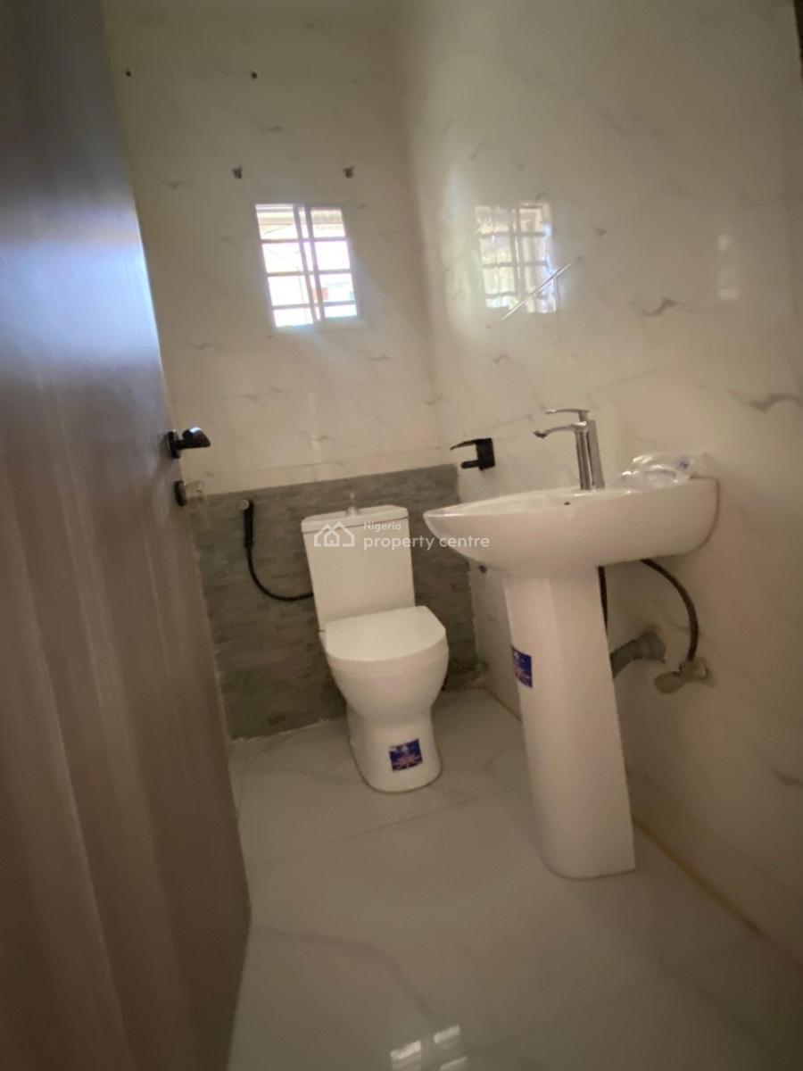 3 Bedroom Terrace Duplex in a Secured and Serene Estate, Ikate, Lekki, Lagos, Terraced Duplex for Rent