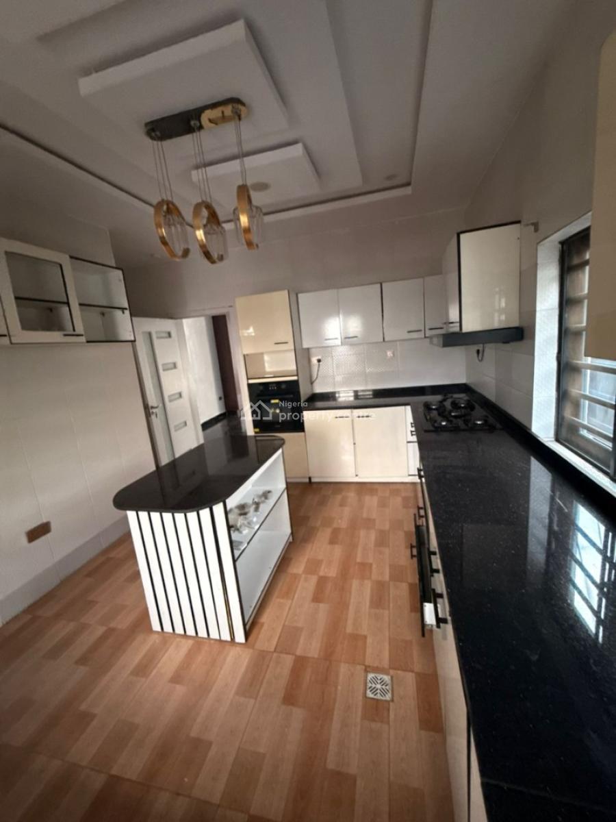 a Well Located Fully Detached 4 Bedroom Duplex with Boys Quarter, Ire Akari Estate, Akala Express, Ibadan, Oyo, Detached Duplex for Sale