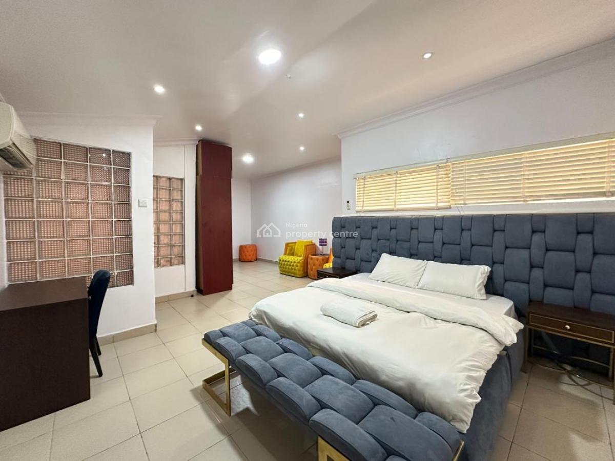 Furnished and Serviced 3 Bedroom Penthouse Apartment, Cromwell Estate, Chevron, Lekki Expressway, Lekki, Lagos, Flat / Apartment for Rent