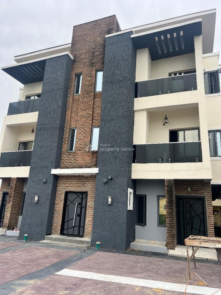 a Well Built 2bedroom Flat, Pepperoni Abraham Adesunya, Lekki Phase 2, Lekki, Lagos, Flat / Apartment for Rent