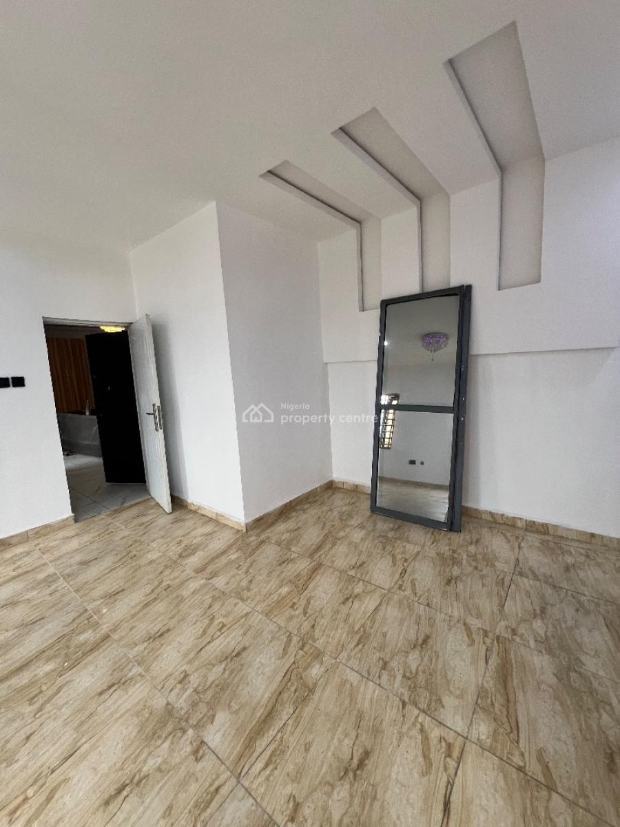 a Well Built 2bedroom Flat, Pepperoni Abraham Adesunya, Lekki Phase 2, Lekki, Lagos, Flat / Apartment for Rent