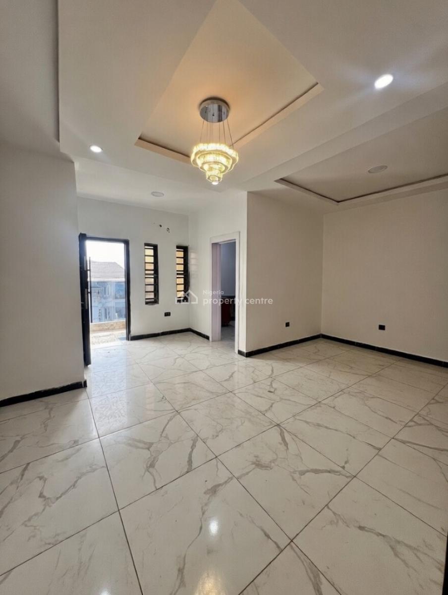 a Well Built 2bedroom Flat, Pepperoni Abraham Adesunya, Lekki Phase 2, Lekki, Lagos, Flat / Apartment for Rent