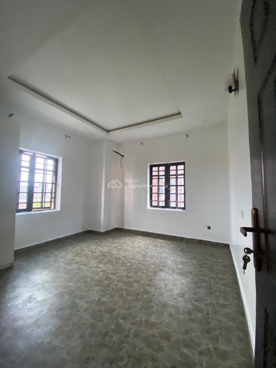 Luxury Spacious 2bedroom Apartment Upstairs, in a Secured Estate in Sangotedo Ajah, Sangotedo, Ajah, Lagos, Flat / Apartment for Rent