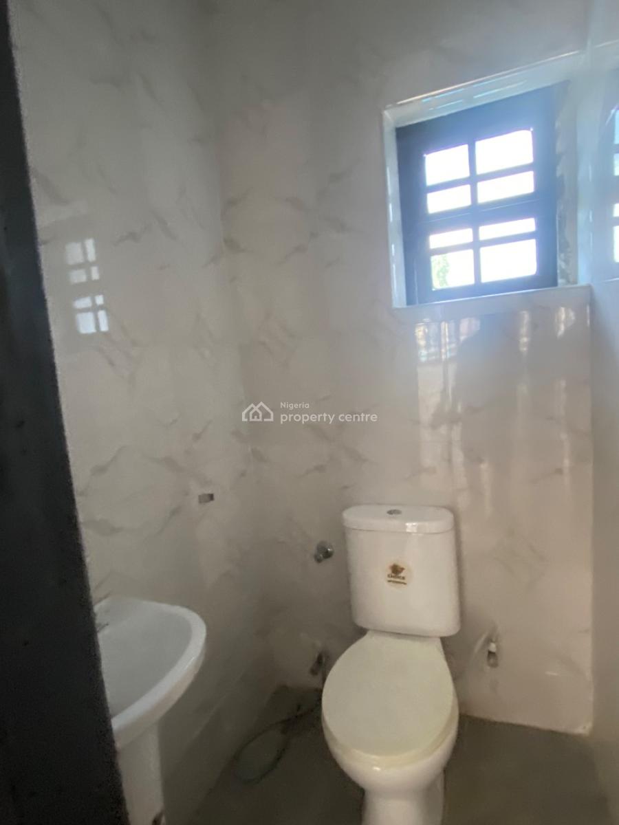 Luxury Spacious 2bedroom Apartment Upstairs, in a Secured Estate in Sangotedo Ajah, Sangotedo, Ajah, Lagos, Flat / Apartment for Rent