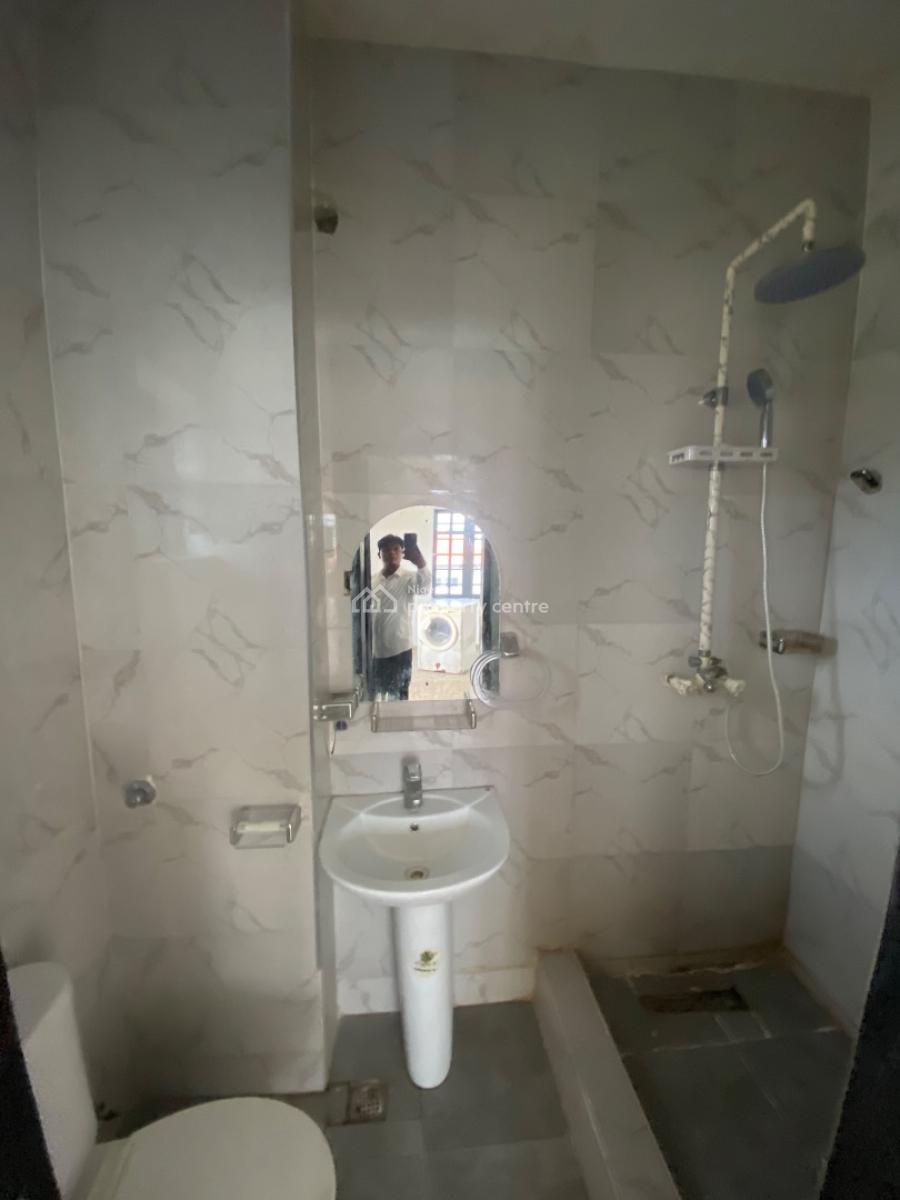 Luxury Spacious 2bedroom Apartment Upstairs, in a Secured Estate in Sangotedo Ajah, Sangotedo, Ajah, Lagos, Flat / Apartment for Rent