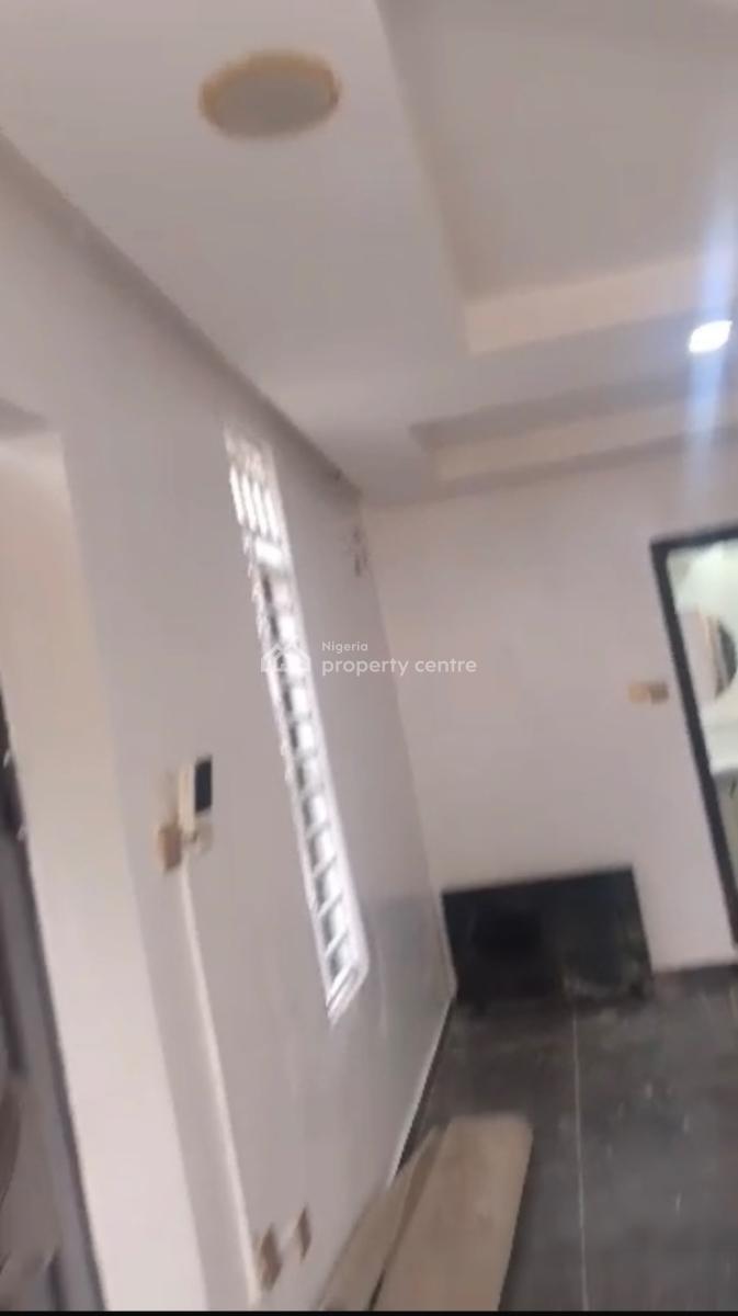 Neatly Renovated Selfcontain Apartment, Lekki Phase 1, Lekki, Lagos, Self Contain (single Rooms) for Rent