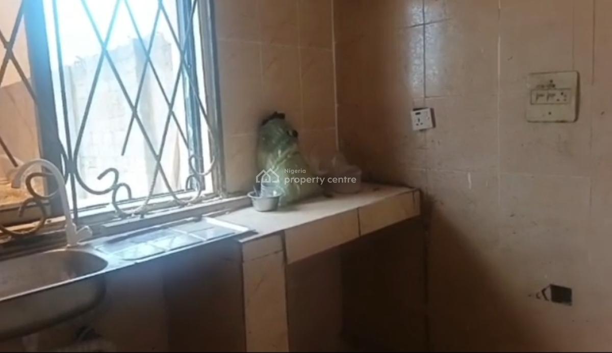 Spacious & Clean Minii Flat in a Good Location Accesible to The Bustop, Close to The Bustop, Irawo, Kosofe, Lagos, Mini Flat (room and Parlour) for Rent