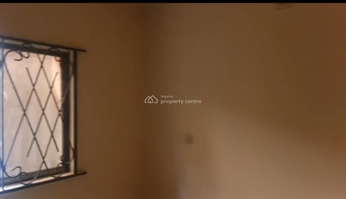 Spacious & Clean Minii Flat in a Good Location Accesible to The Bustop, Close to The Bustop, Irawo, Kosofe, Lagos, Mini Flat (room and Parlour) for Rent