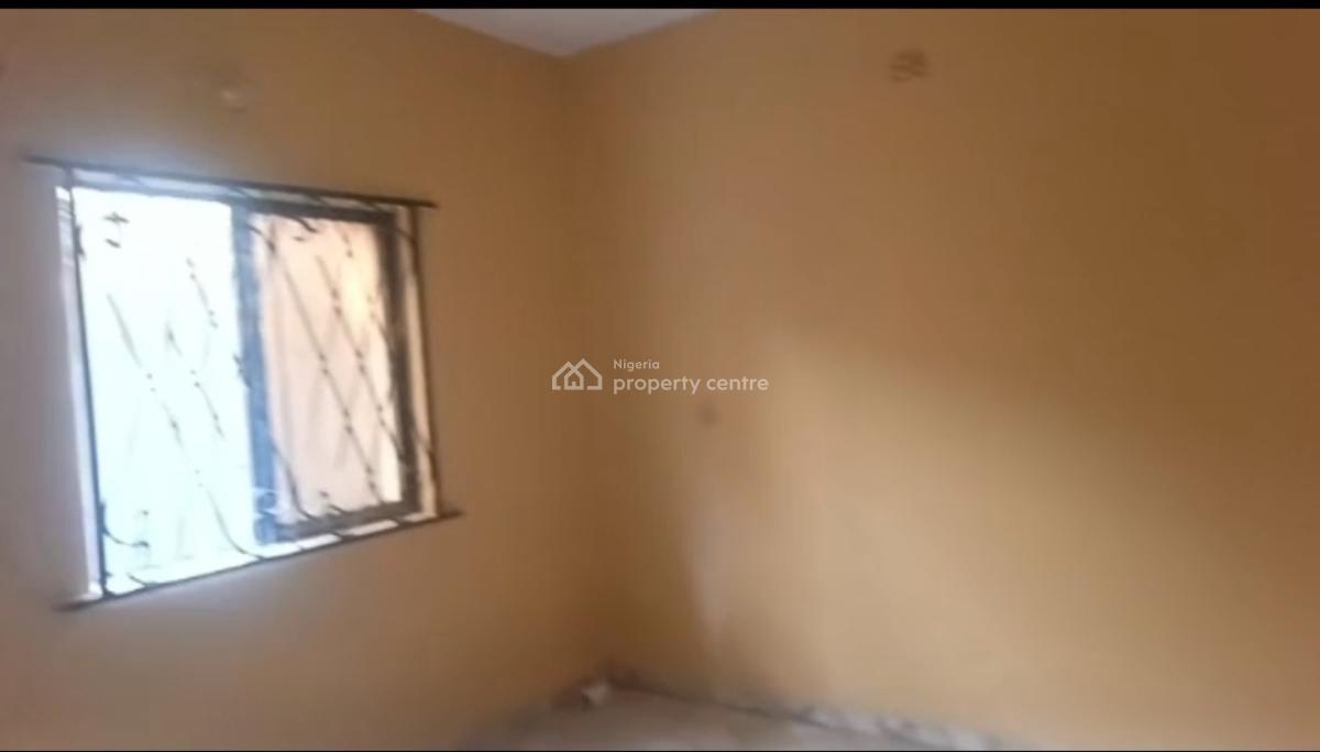 Spacious & Clean Minii Flat in a Good Location Accesible to The Bustop, Close to The Bustop, Irawo, Kosofe, Lagos, Mini Flat (room and Parlour) for Rent