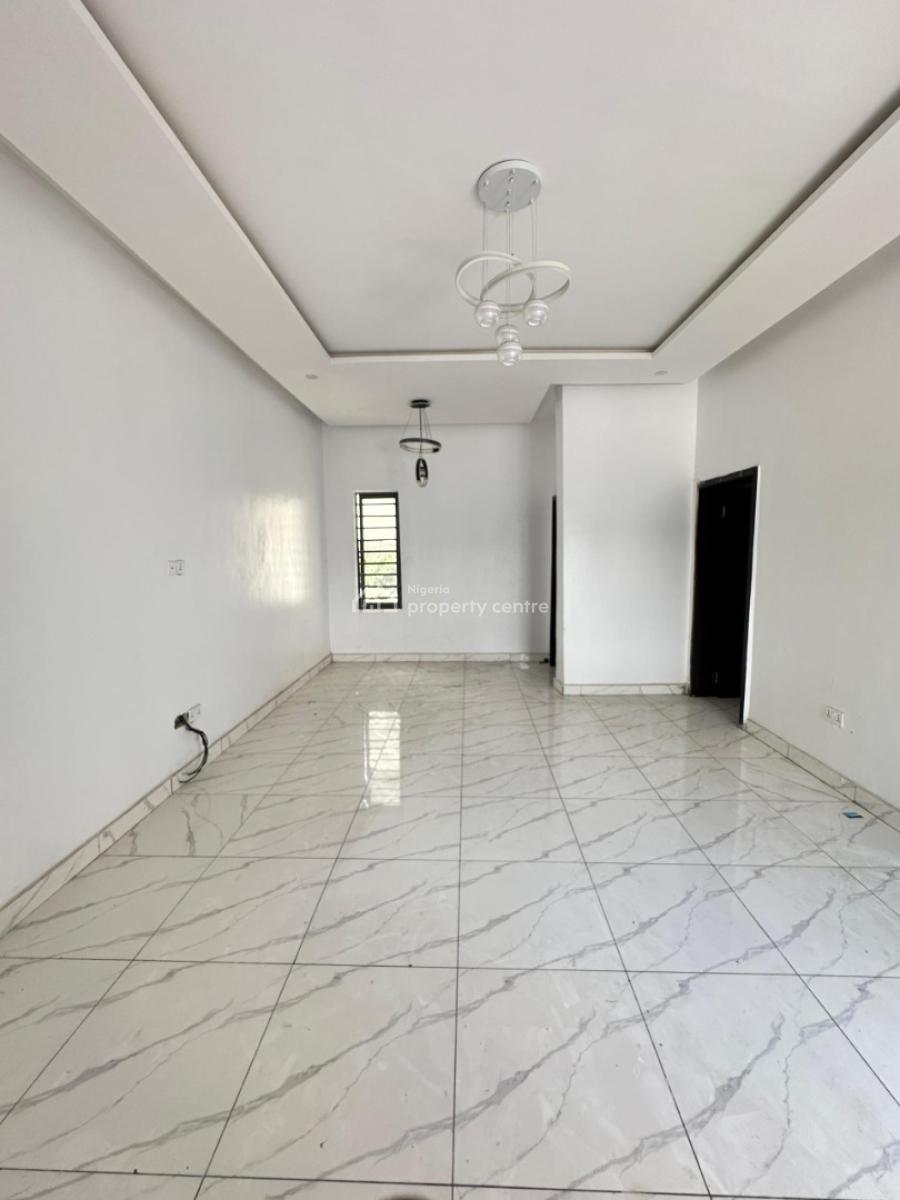 Luxury Spacious 1 Bedroom Apartment, Mobile Road, Ilaje, Ajah, Lagos, Flat / Apartment for Sale