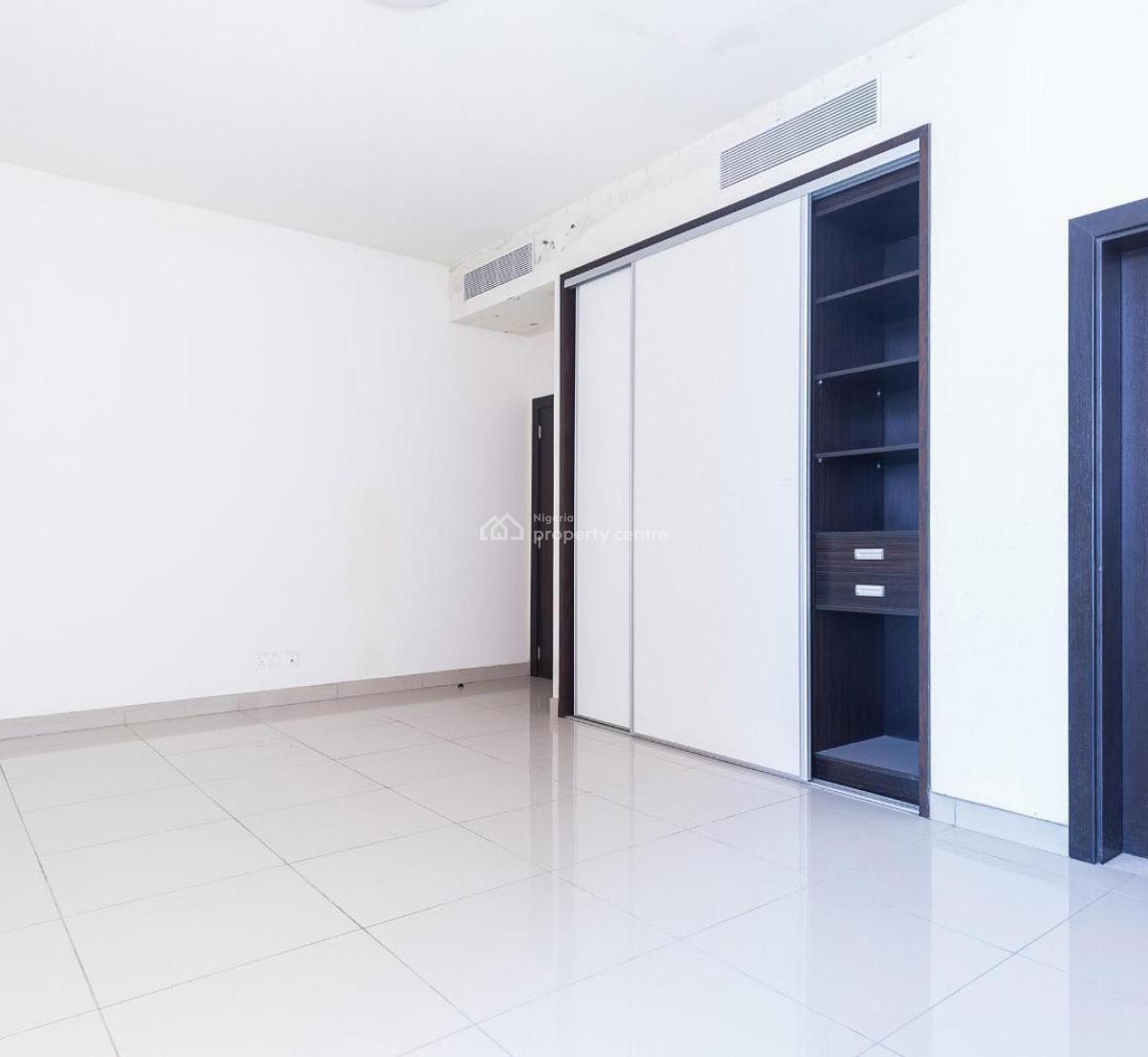 4-bedroom Penthouse Available, Ikoyi, Lagos, Flat / Apartment for Rent