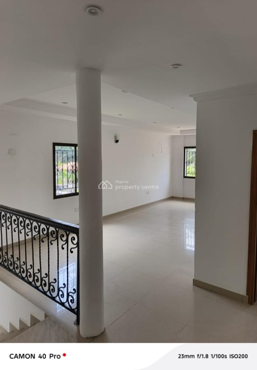 Fantastic Well Maintained 4 Bedroom Fully Detached House with 3 Rooms, Off Road 2, Vgc, Lekki, Lagos, Detached Duplex for Sale