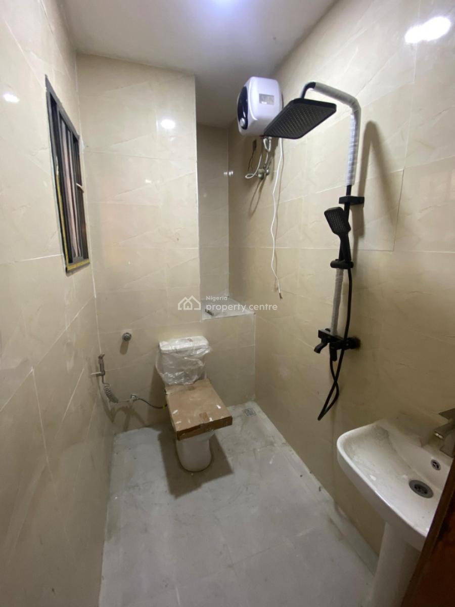 4 Bedroom Maisonette House in with a Bq, Lekki Proper, Lekki Phase 1, Lekki, Lagos, Flat / Apartment for Rent