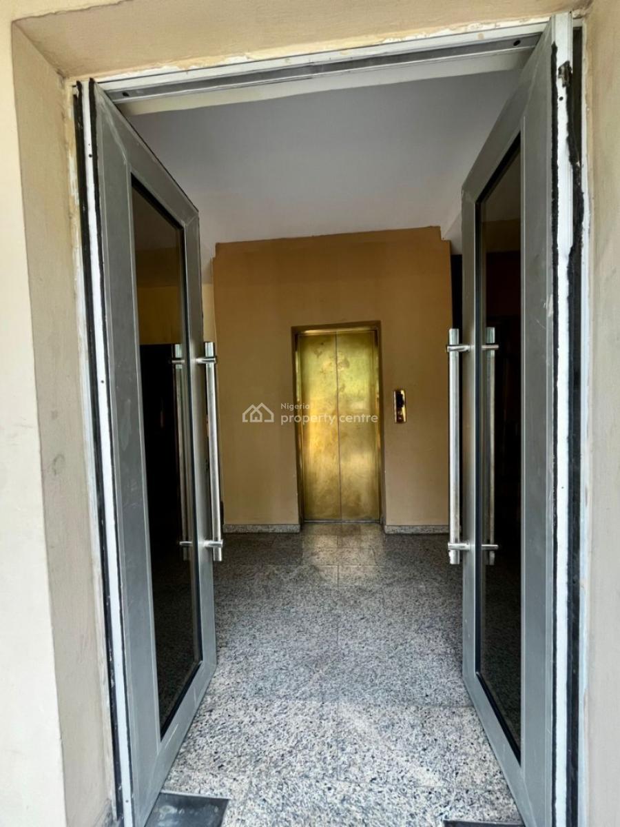 3 Bedroom Flat with 2 Room Bq and 24 Hours Light. with Pool, Lekki Proper, Lekki Phase 1, Lekki, Lagos, Flat / Apartment for Rent