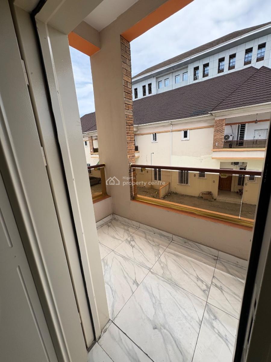 Very Massive Standard Mini Flat, Agungi Estate Very Close to The Express and Bus Stop, Agungi, Lekki, Lagos, Mini Flat (room and Parlour) for Rent