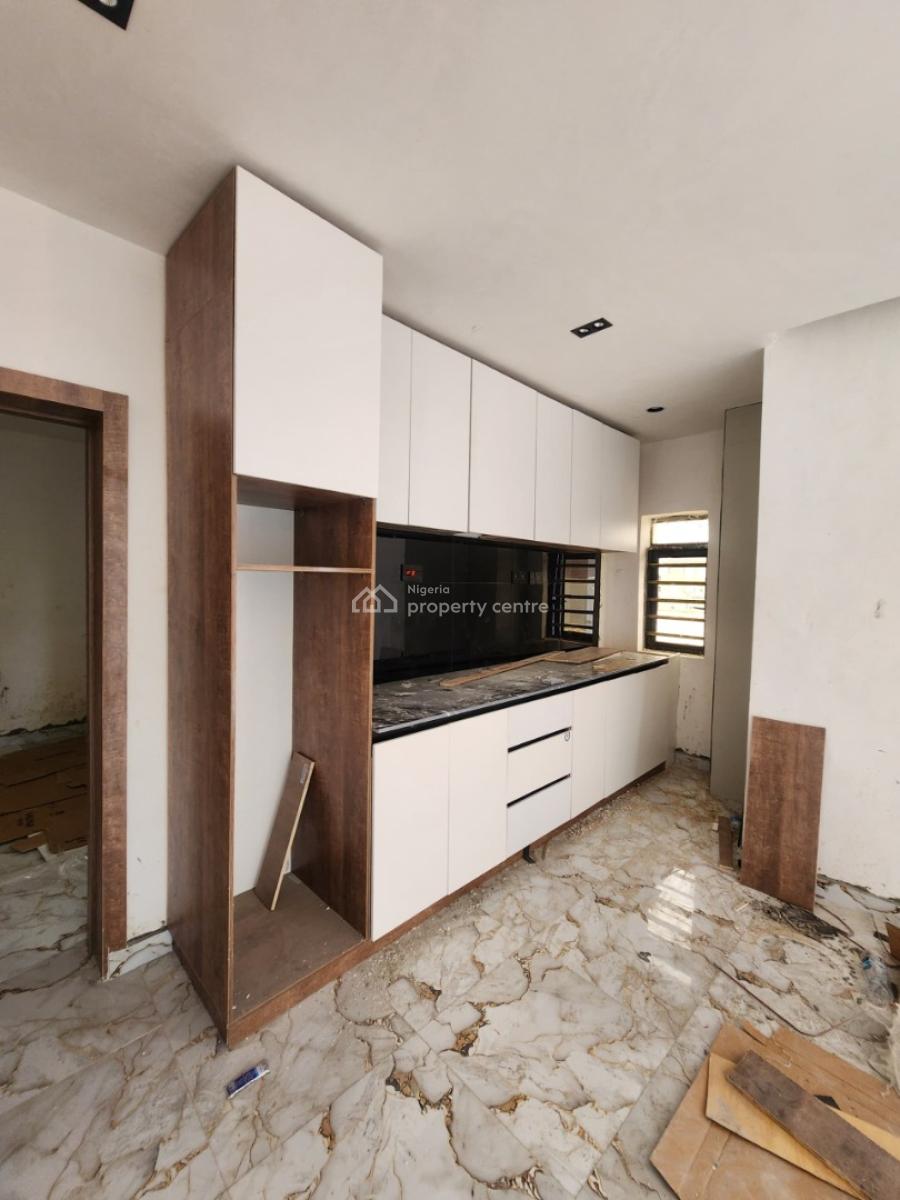 Luxury 1 Bedroom Flat, Gasper Street, Surulere, Lagos, Mini Flat (room and Parlour) for Sale