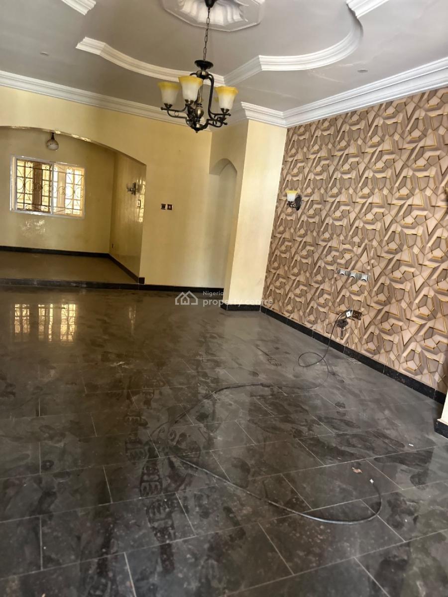 Beautiful Spacious 3 Bedroom Bungalow with Bq Standalone, Sungold, Galadimawa, Abuja, Detached Bungalow for Rent