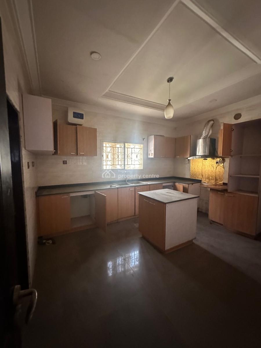 Beautiful Spacious 3 Bedroom Bungalow with Bq Standalone, Sungold, Galadimawa, Abuja, Detached Bungalow for Rent