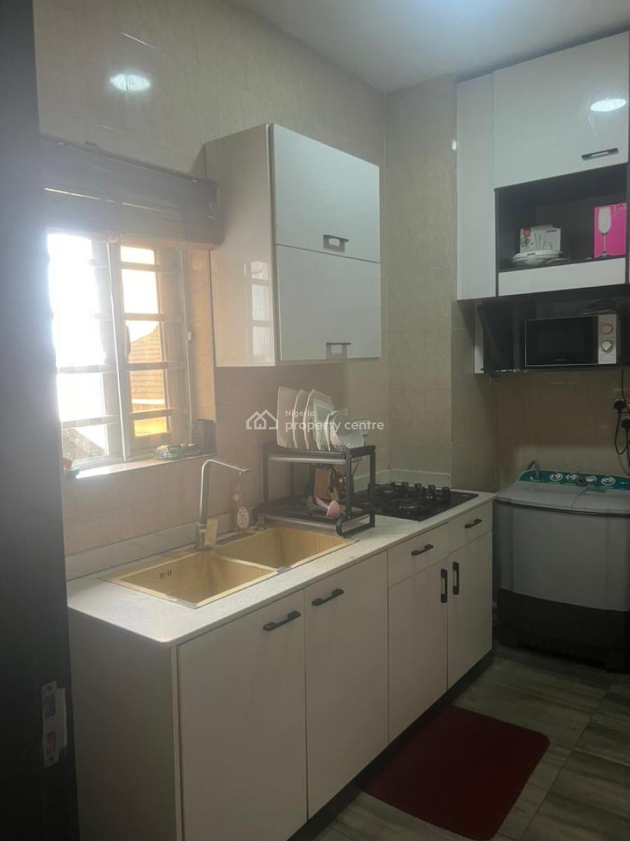 4 Unit 2 Bedroom Apartment and 2 Unit of 1 Bedroom Apartme, Lekki Phase 1, Lekki, Lagos, Flat / Apartment for Sale