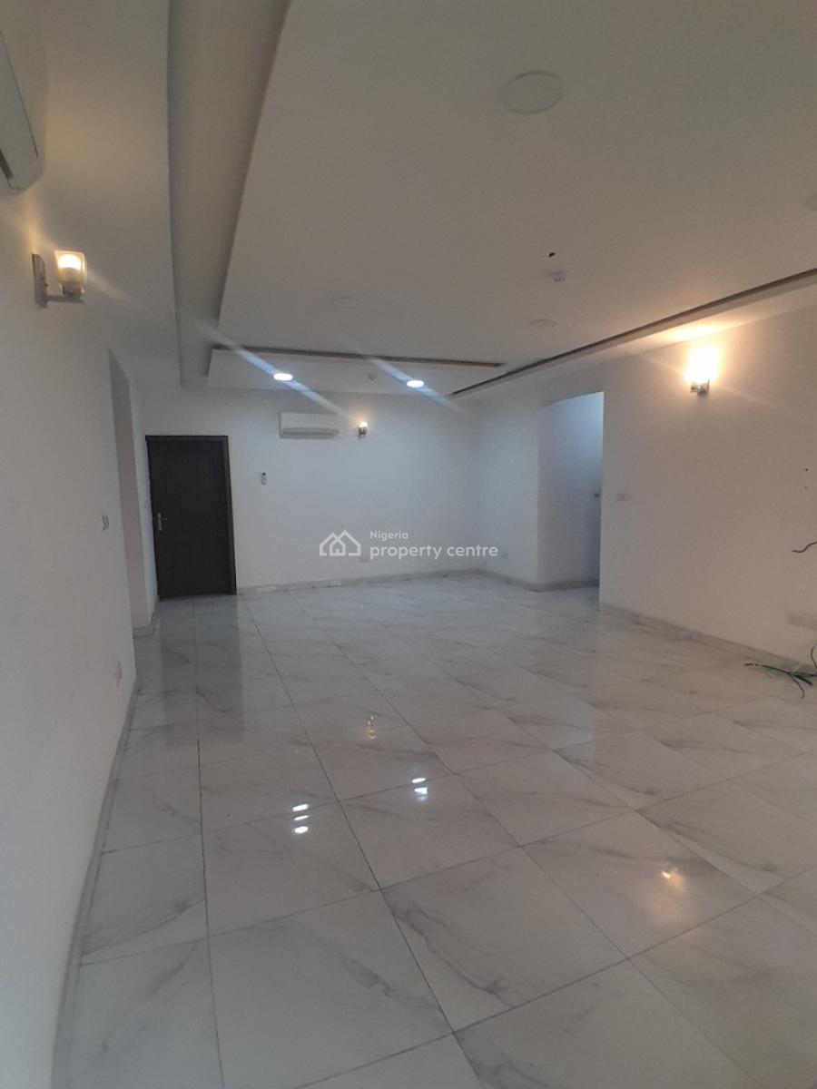 3 Bedrooms with a Room Bq, Off Pinnacle Lekki Right, Lekki, Lagos, Flat / Apartment for Rent