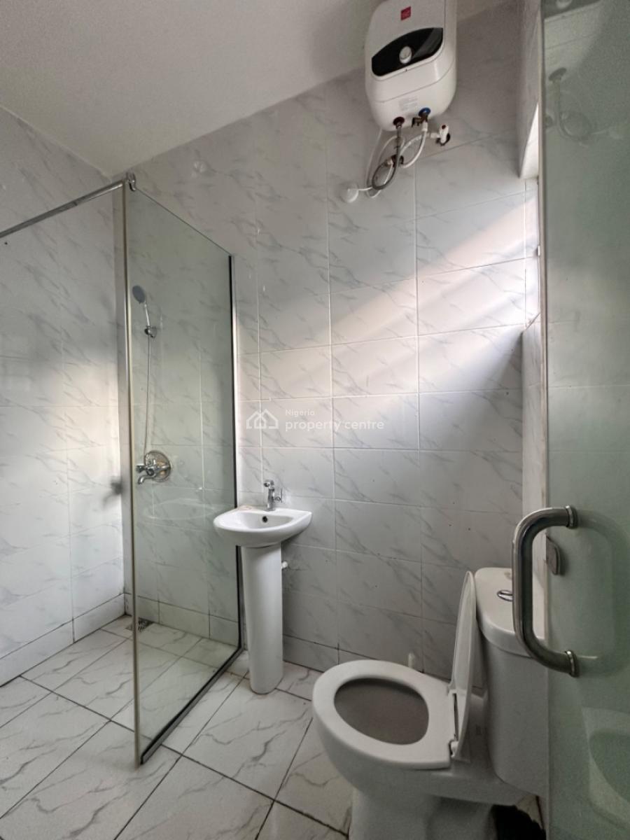 Spacious 2bedroom Flat Upstairs, Oral Estate By Chevron Toll Gate, Lekki, Lagos, Terraced Bungalow for Rent