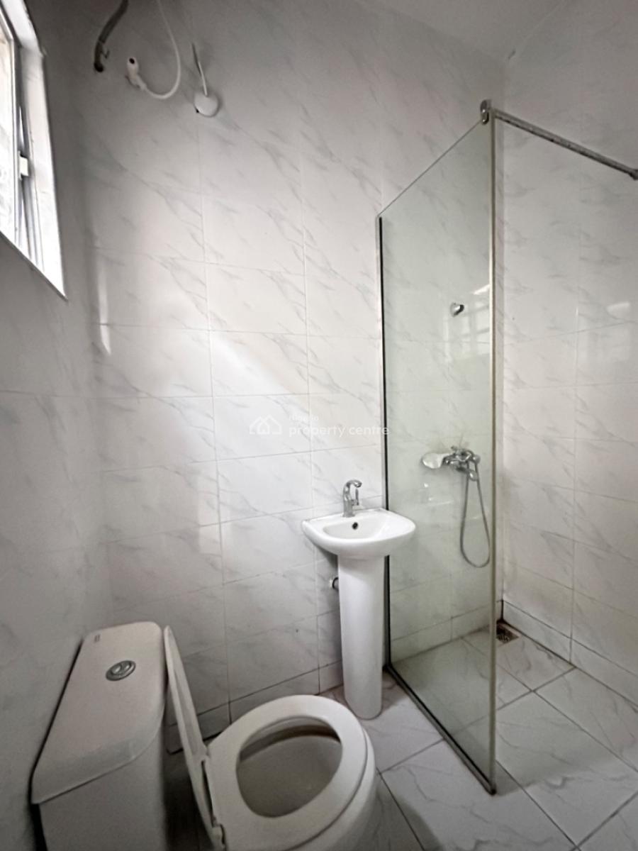 Spacious 2bedroom Flat Upstairs, Oral Estate By Chevron Toll Gate, Lekki, Lagos, Terraced Bungalow for Rent