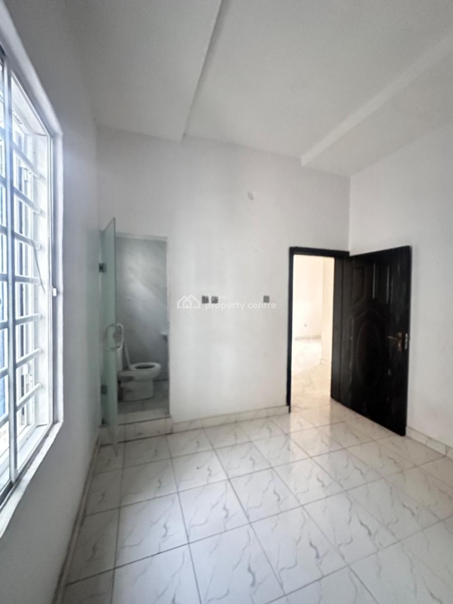 Spacious 2bedroom Flat Upstairs, Oral Estate By Chevron Toll Gate, Lekki, Lagos, Terraced Bungalow for Rent