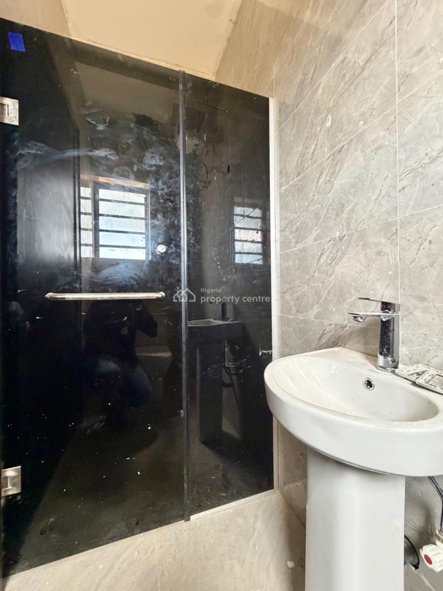 Luxury 5 Bedrooms Fully Detached - Duplex House + Bq, Gra Phase 1, Magodo, Lagos, Detached Duplex for Sale