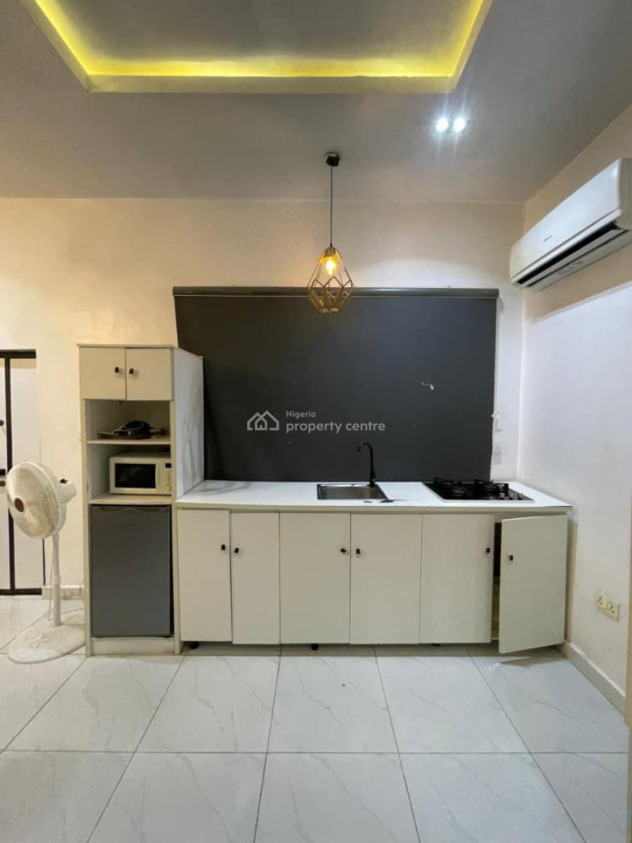 Fully Furnished  Studio Apartment, Spg Road, Ologolo, Lekki, Lagos, Self Contain (single Rooms) for Rent