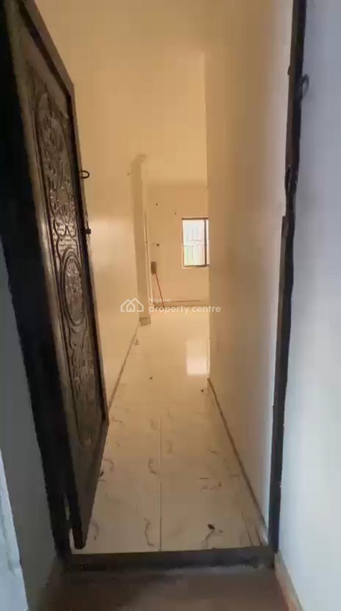 Standard Room Self Contained, Off Morocco Road, Shomolu, Lagos, Self Contain (single Rooms) for Rent