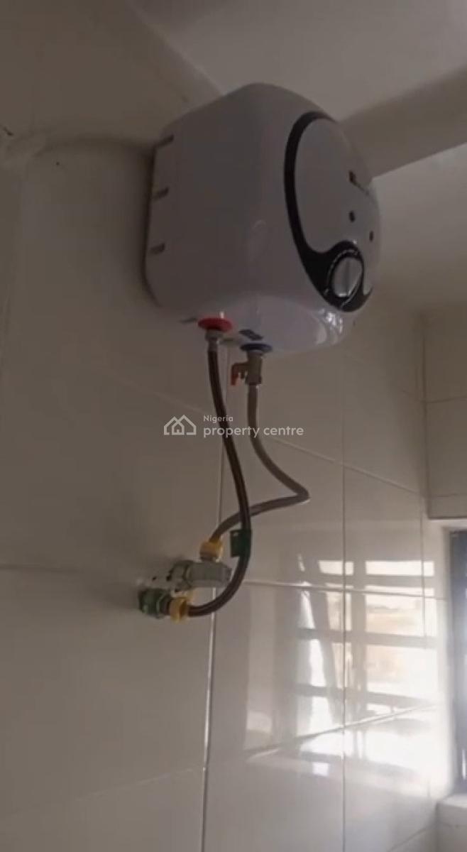 a Semi Furnished 3 Bedroom Apartment, Anthony, Maryland, Lagos, House for Rent