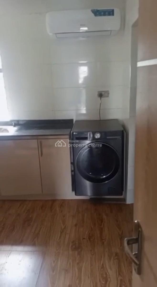 a Semi Furnished 3 Bedroom Apartment, Anthony, Maryland, Lagos, House for Rent