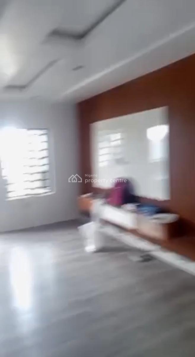 a Semi Furnished 3 Bedroom Apartment, Anthony, Maryland, Lagos, House for Rent