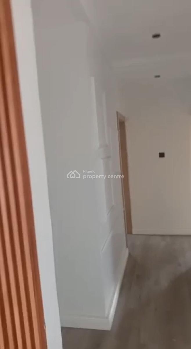 a Semi Furnished 3 Bedroom Apartment, Anthony, Maryland, Lagos, House for Rent