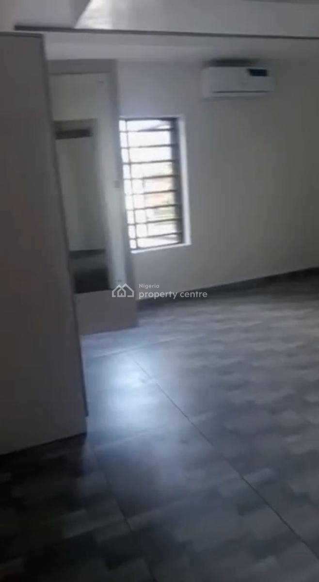 a Semi Furnished 3 Bedroom Apartment, Anthony, Maryland, Lagos, House for Rent