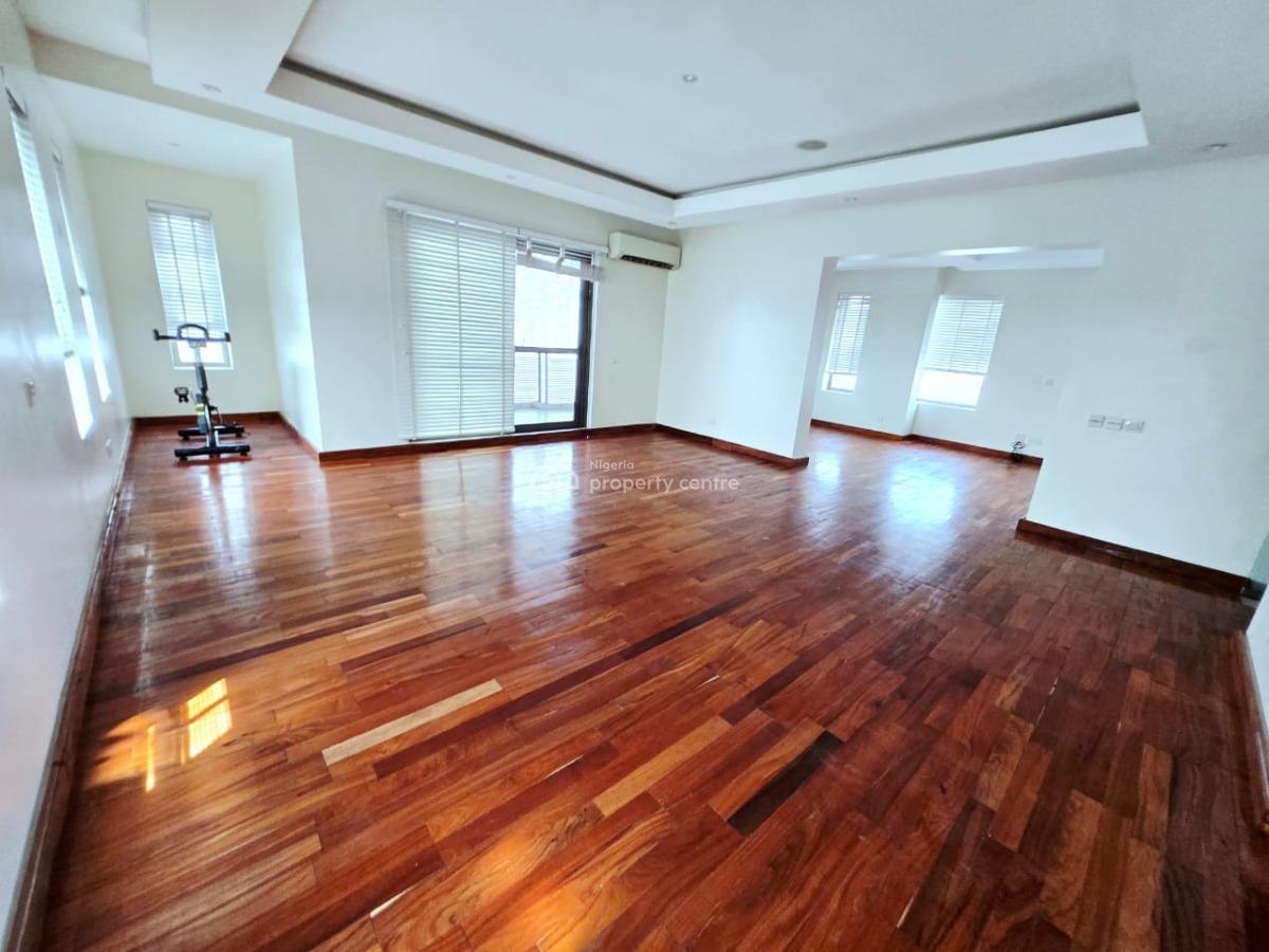 Well Maintained 4 Bedroom Office Space Duplex, Lekki Phase 1, Lekki, Lagos, Office Space for Rent